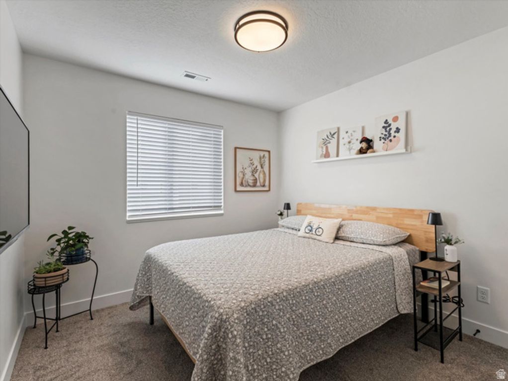 Image 11 of property listing at 3047 S OLD EMIGRANT RD #C, Syracuse, UT 84075