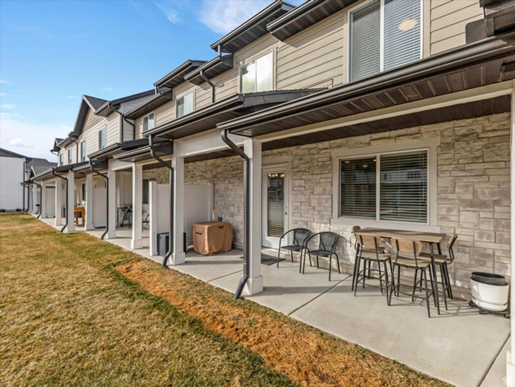 Image 20 of property listing at 3047 S OLD EMIGRANT RD #C, Syracuse, UT 84075