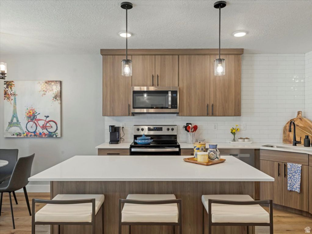 Image 6 of property listing at 3047 S OLD EMIGRANT RD #C, Syracuse, UT 84075