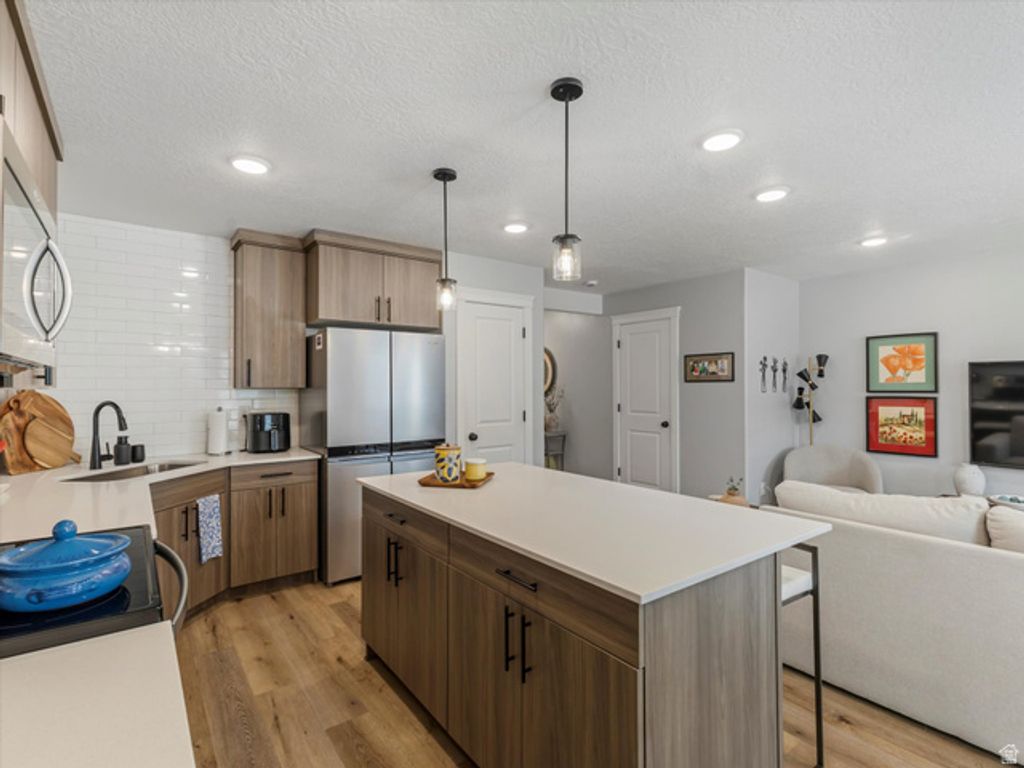 Image 9 of property listing at 3047 S OLD EMIGRANT RD #C, Syracuse, UT 84075
