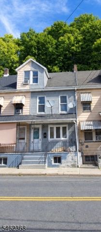 755 S Main St, Phillipsburg Town, NJ 08865