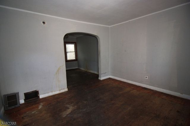 755 S Main St, Phillipsburg Town, NJ 08865