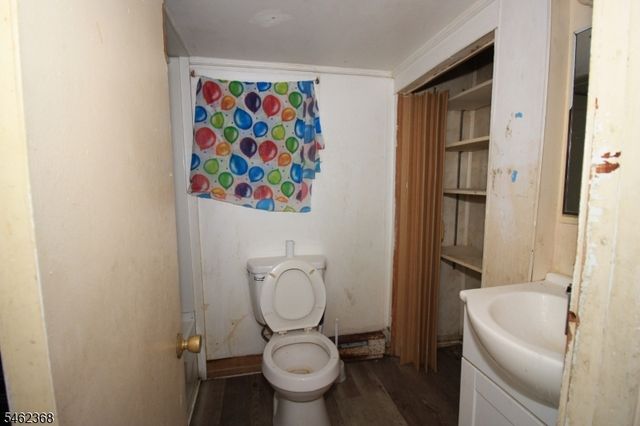 755 S Main St, Phillipsburg Town, NJ 08865