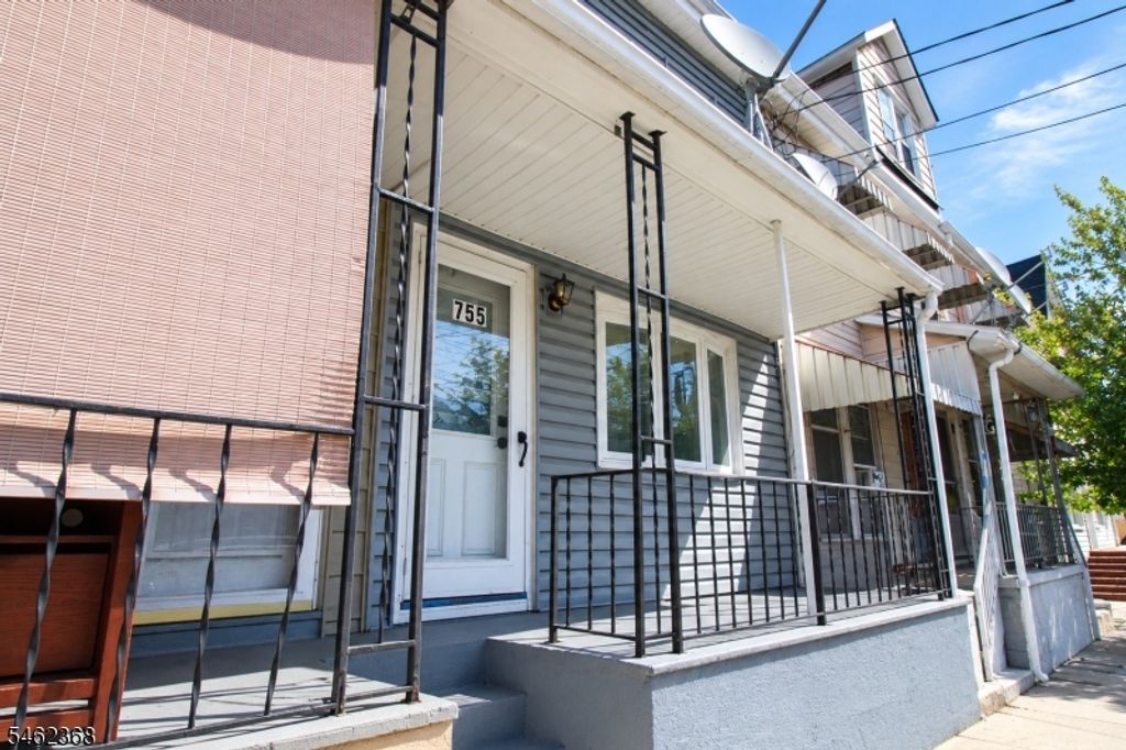 755 S Main St, Phillipsburg Town, NJ 08865