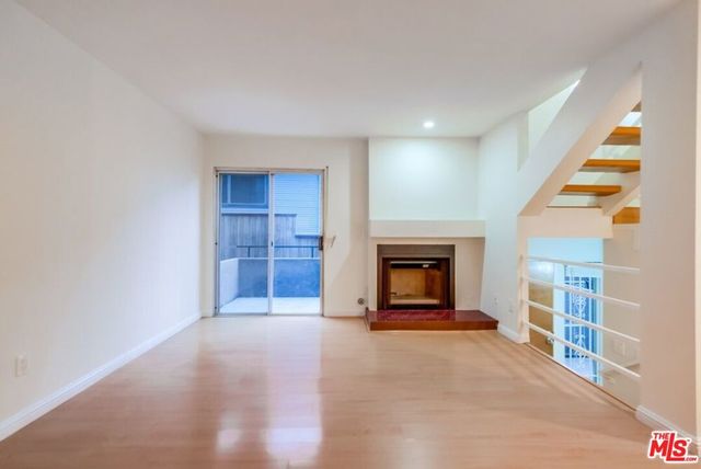 1077 W Kensington Road 3, Los Angeles, CA 90026