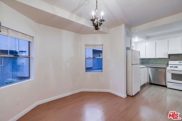 1077 W Kensington Road 3, Los Angeles, CA 90026
