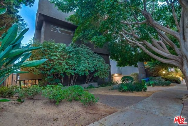 1077 W Kensington Road 3, Los Angeles, CA 90026