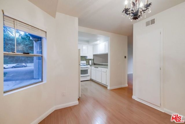 1077 W Kensington Road 3, Los Angeles, CA 90026