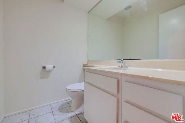 1077 W Kensington Road 3, Los Angeles, CA 90026