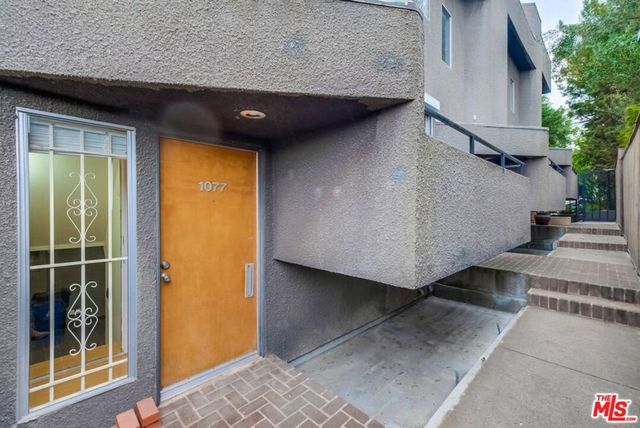1077 W Kensington Road 3, Los Angeles, CA 90026