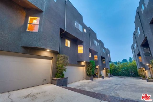 1077 W Kensington Road 3, Los Angeles, CA 90026