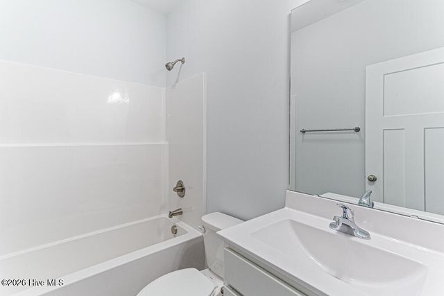 9380 Nc 27 W, Lillington, NC 27546