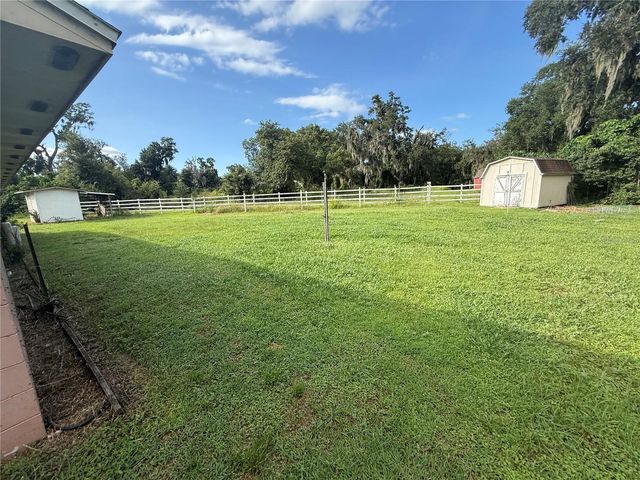 2906 OAK CREST DRIVE, Plant City, FL 33565