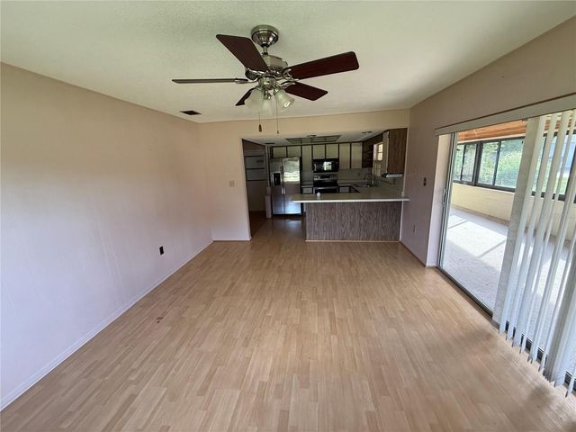 2906 OAK CREST DRIVE, Plant City, FL 33565