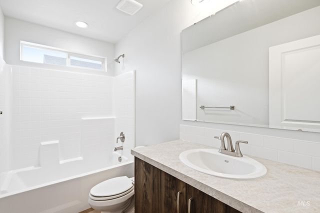 4217 Austin St, Caldwell, ID 83605
