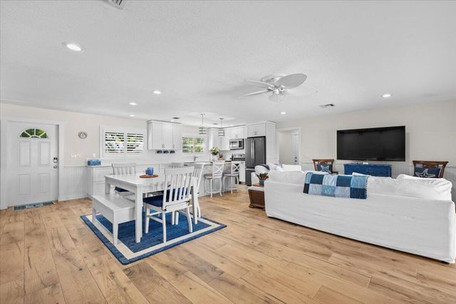 119 Elsa Road, Jupiter, FL 33477