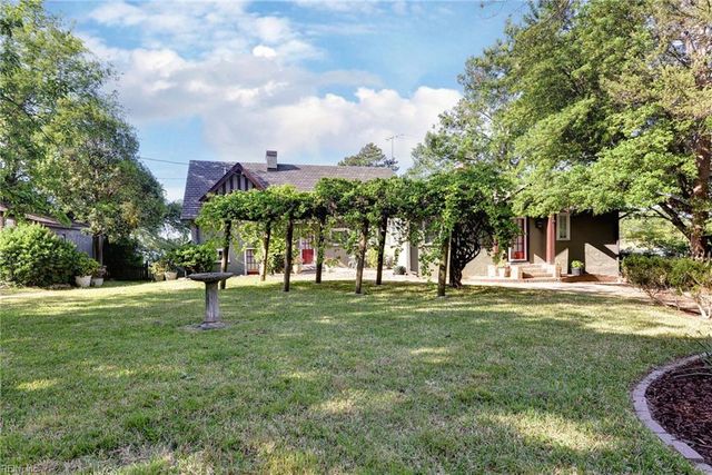 653 Ingleside RD, Norfolk, VA 23502