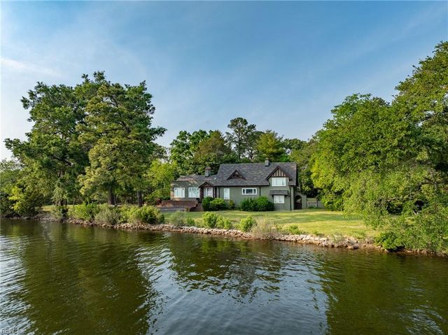 653 Ingleside RD, Norfolk, VA 23502