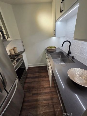 10959 Rochester Avenue, Westwood - Century City, CA 90024