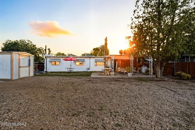 3249 N Anderson Drive, Tucson, AZ 85716