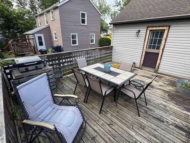 329 N Oakhill Avenue, Janesville, WI 53548