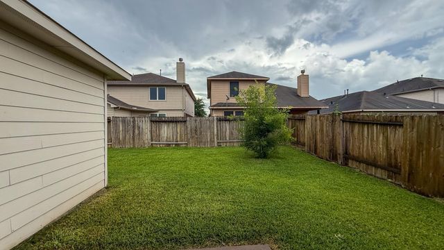 2338 Beacon Brook Lane, Katy, TX 77449