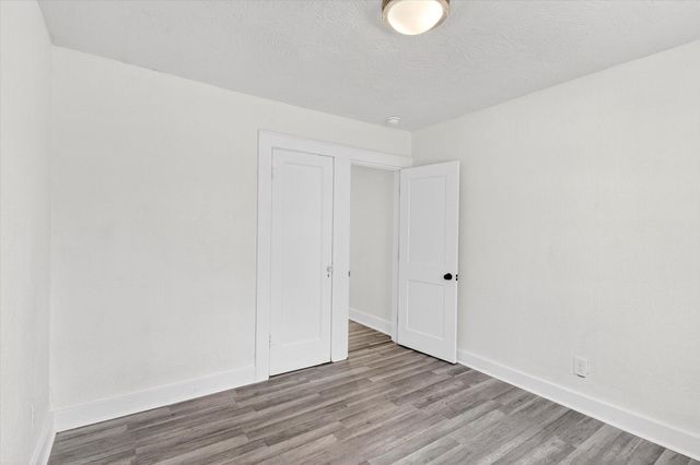 2342 N Lyon Avenue, Springfield, MO 65803