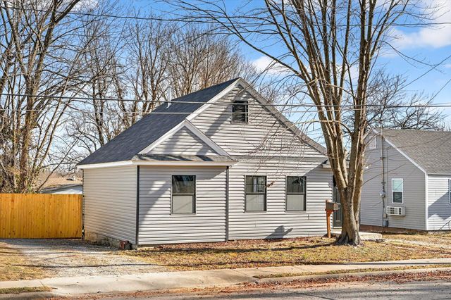 2342 N Lyon Avenue, Springfield, MO 65803