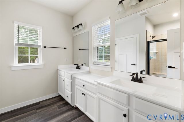 10225 Centralia Station Rd, Chester, VA 23831