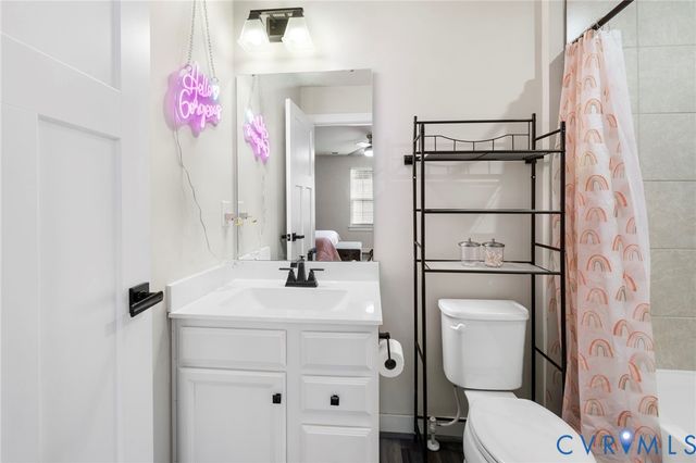 10225 Centralia Station Rd, Chester, VA 23831