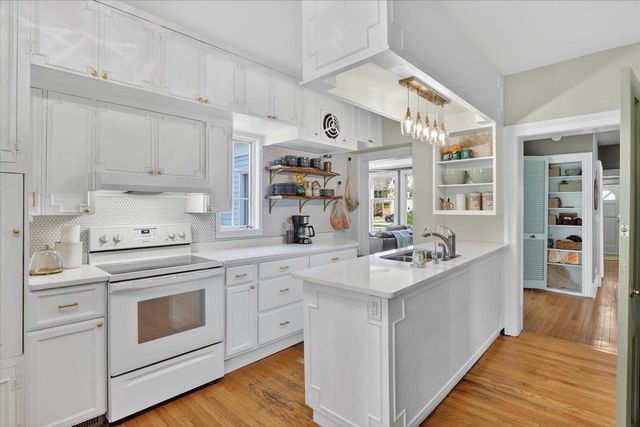 250 W Main Street, Evansville, WI 53536