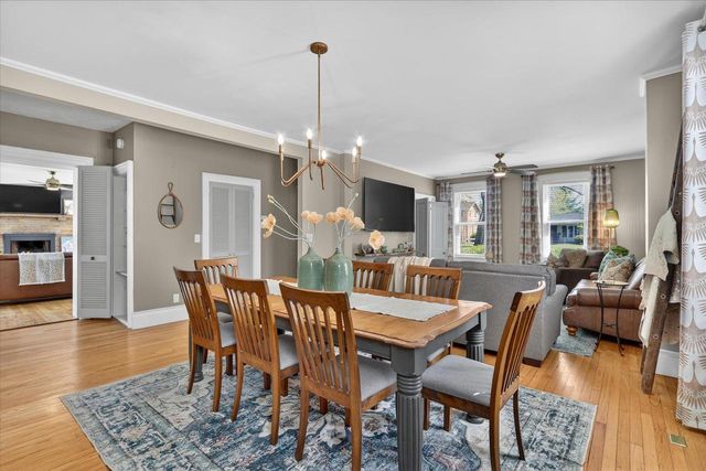 250 W Main Street, Evansville, WI 53536