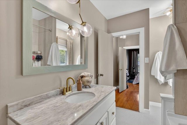 250 W Main Street, Evansville, WI 53536