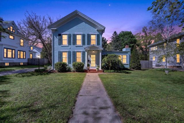 250 W Main Street, Evansville, WI 53536