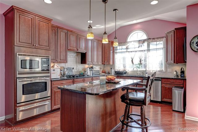 24374 Terra Del Mar Drive, Novi, MI 48374
