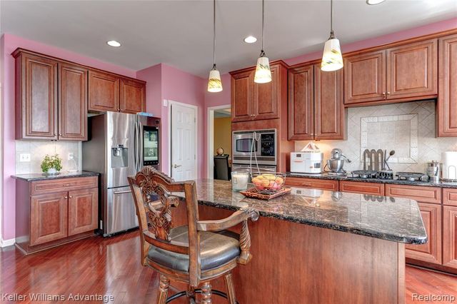 24374 Terra Del Mar Drive, Novi, MI 48374