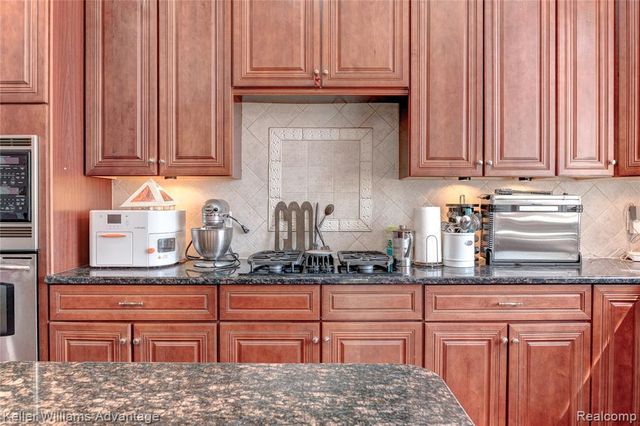24374 Terra Del Mar Drive, Novi, MI 48374