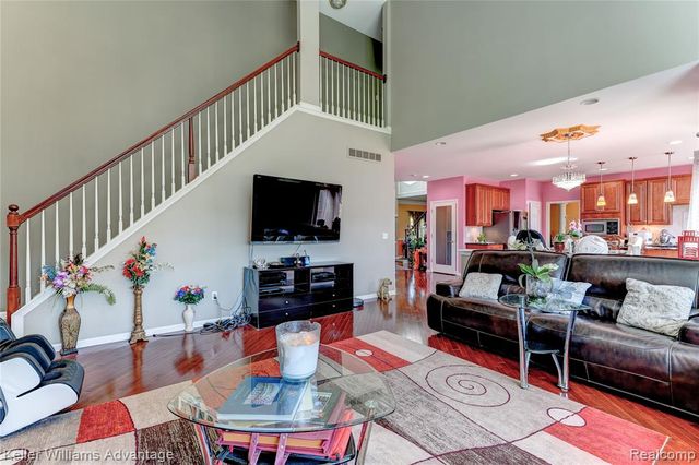 24374 Terra Del Mar Drive, Novi, MI 48374