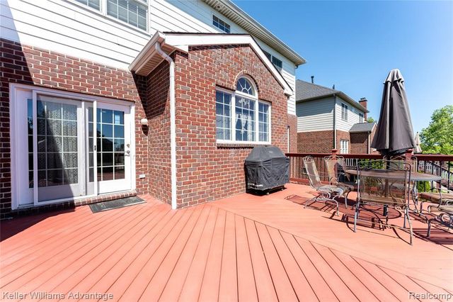 24374 Terra Del Mar Drive, Novi, MI 48374