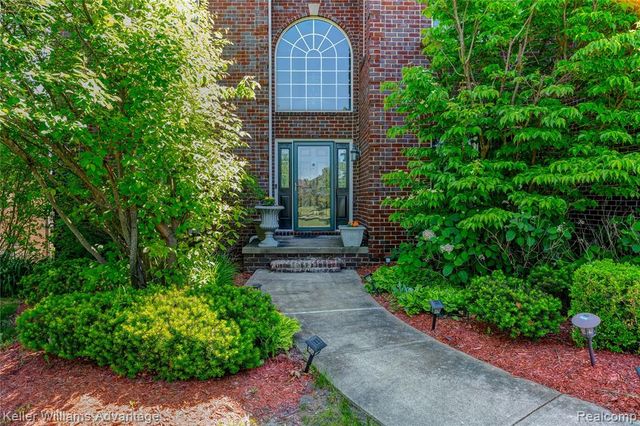 24374 Terra Del Mar Drive, Novi, MI 48374