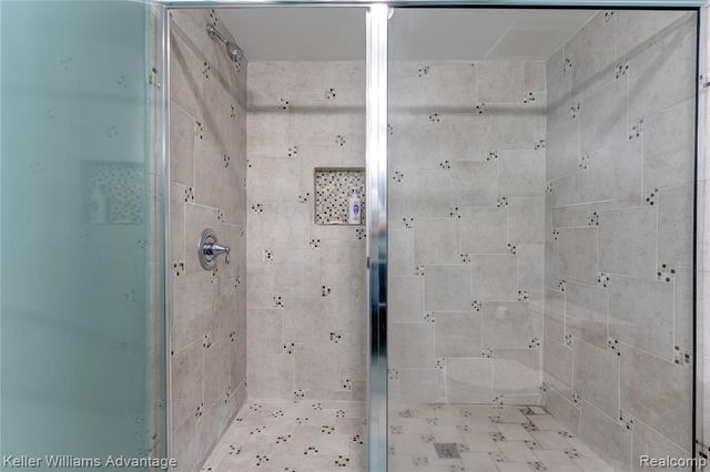 24374 Terra Del Mar Drive, Novi, MI 48374