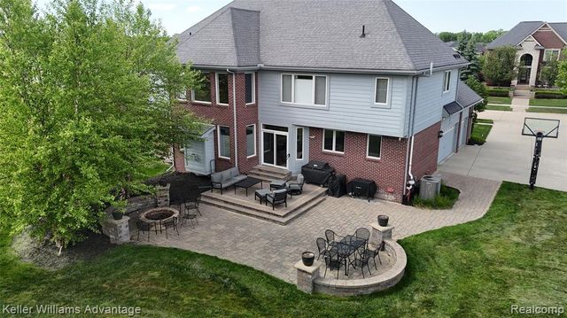 24374 Terra Del Mar Drive, Novi, MI 48374