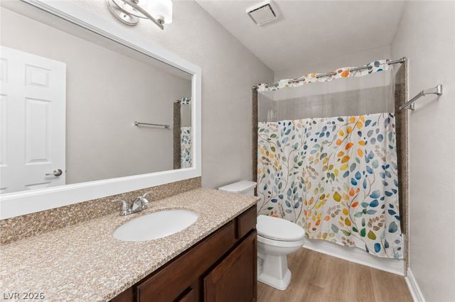 4941 River Glen Drive 10, Las Vegas, NV 89103