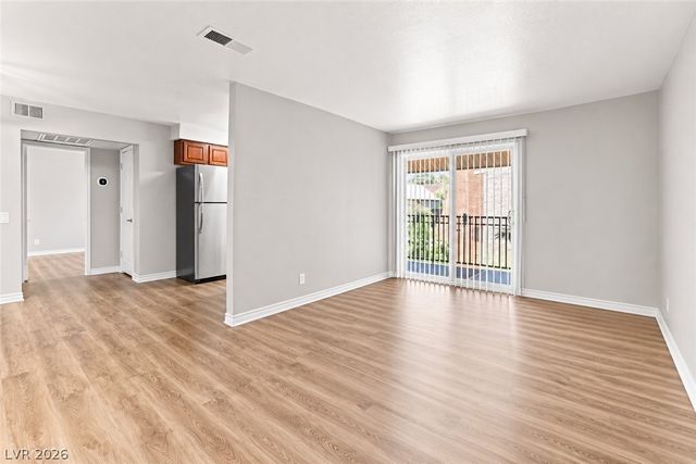 4941 River Glen Drive 10, Las Vegas, NV 89103