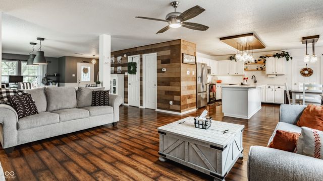 5756 N Plymouth Court, Mccordsville, IN 46055