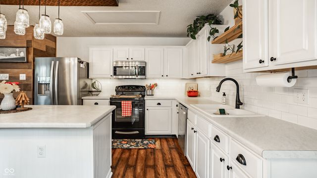 5756 N Plymouth Court, Mccordsville, IN 46055