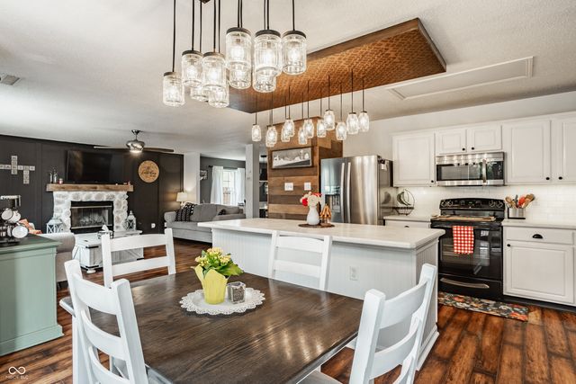 5756 N Plymouth Court, Mccordsville, IN 46055