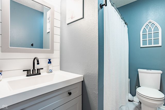 5756 N Plymouth Court, Mccordsville, IN 46055