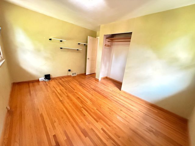 2022 Hyacinth Avenue E, Saint Paul, MN 55119