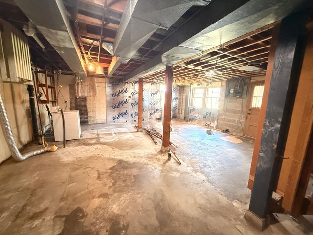 2022 Hyacinth Avenue E, Saint Paul, MN 55119
